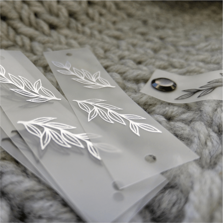 naszywka silikonowa czarna.srebrna noiklawo.pl.png