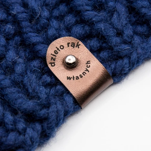 dzieło rak wlasnych metallic braz.webp