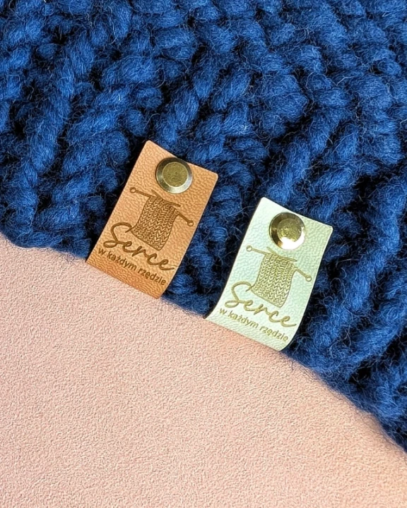 serce w kazdym rzedzie tło.webp